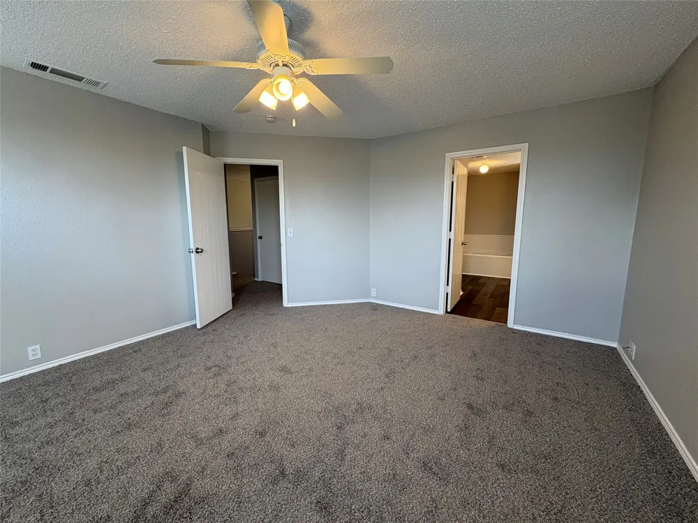 1817 Berkeley Drive Glenn Heights, TX 75154