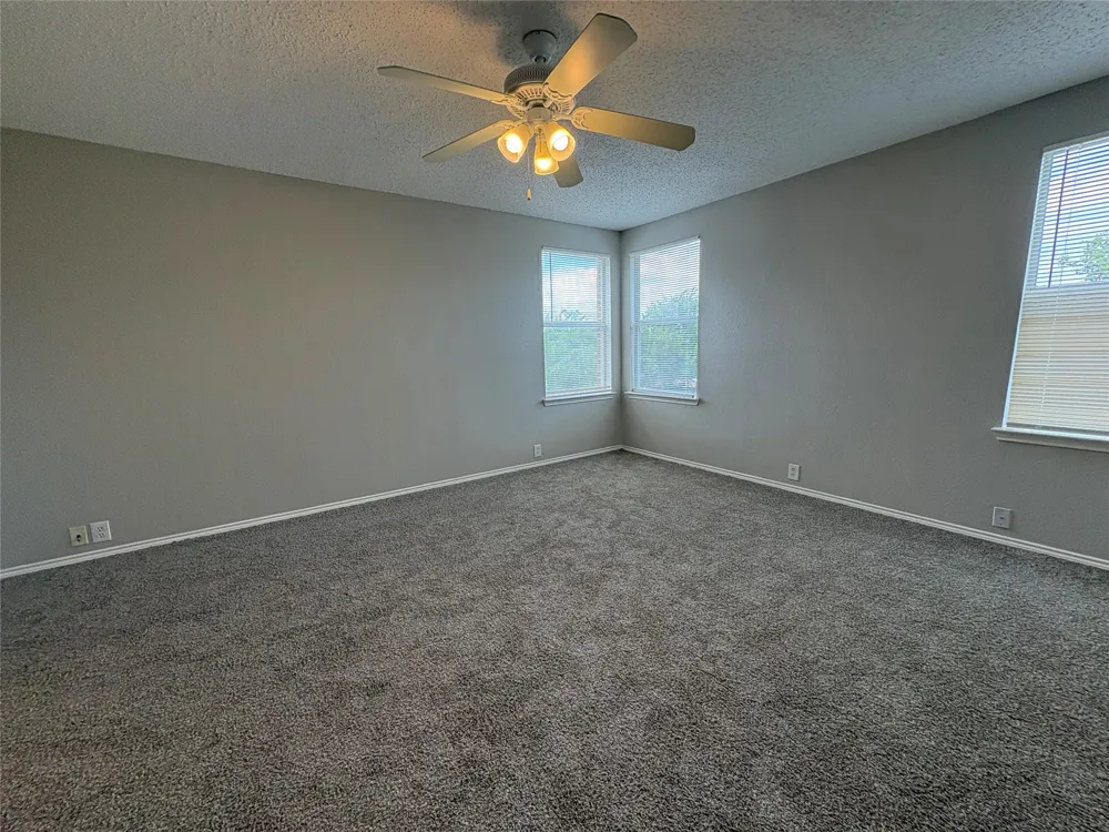 1817 Berkeley Drive Glenn Heights, TX 75154
