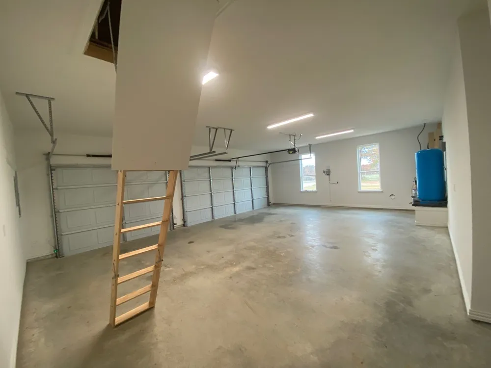 2284 Erwin Road Poolville, TX 76487
