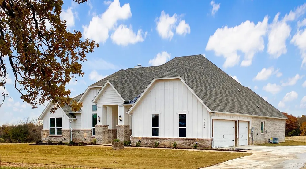 2284 Erwin Road Poolville, TX 76487