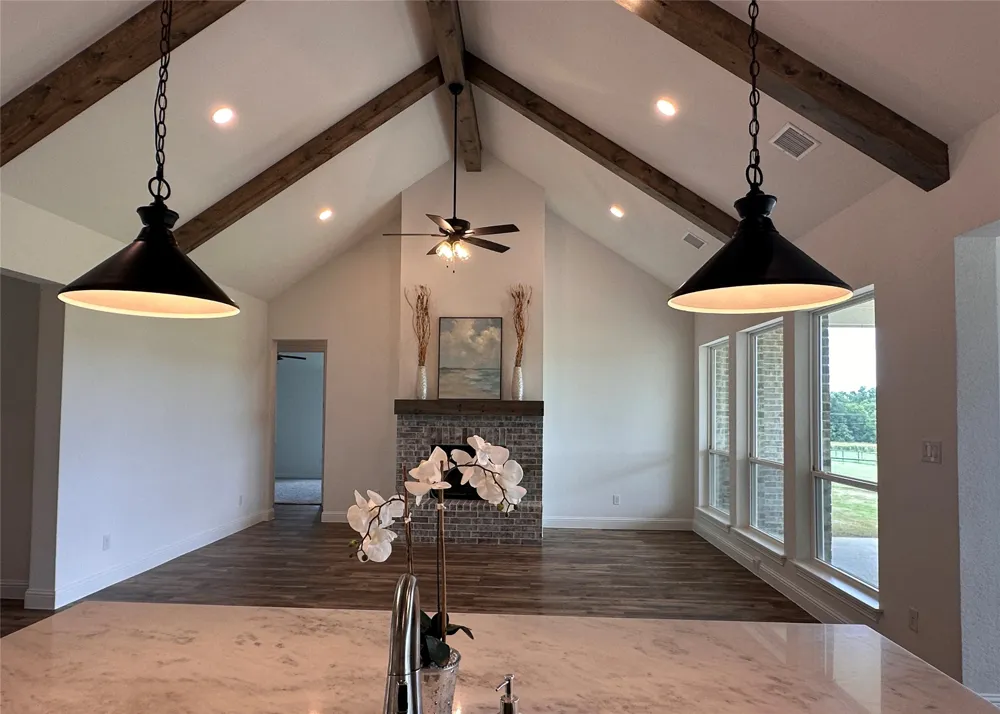 2284 Erwin Road Poolville, TX 76487