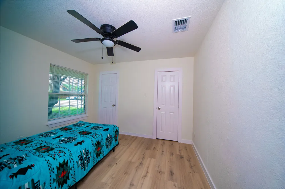 107 W Purdom Avenue Alvarado, TX 76009