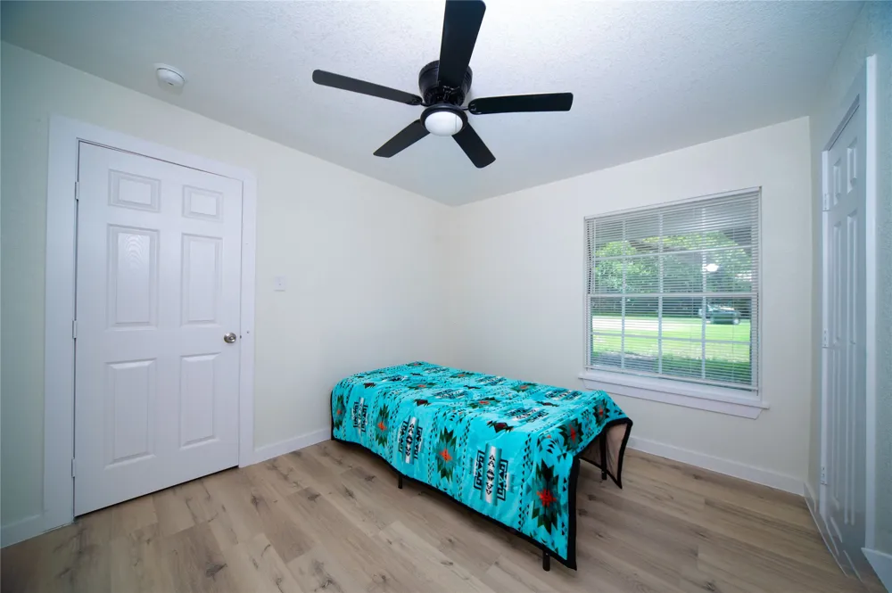 107 W Purdom Avenue Alvarado, TX 76009