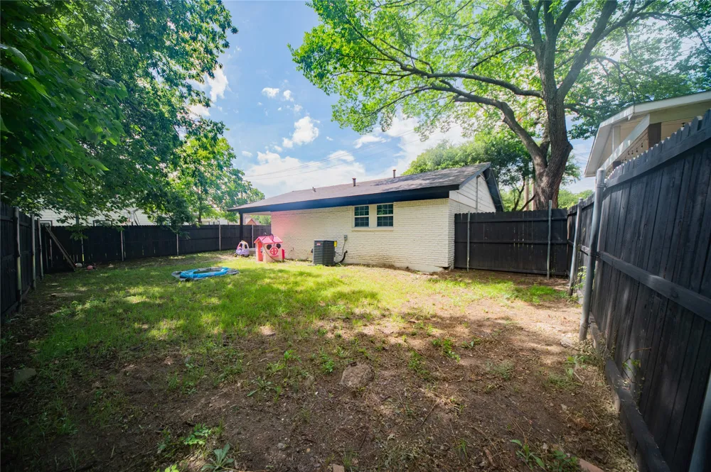 107 W Purdom Avenue Alvarado, TX 76009