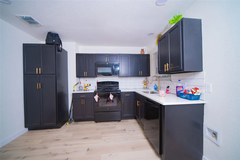 107 W Purdom Avenue Alvarado, TX 76009