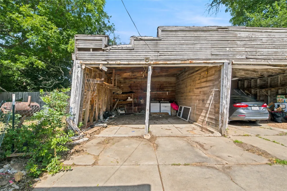 1307 S Seaman Street Eastland, TX 76448