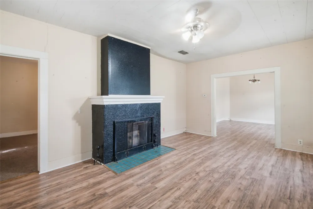 1307 S Seaman Street Eastland, TX 76448