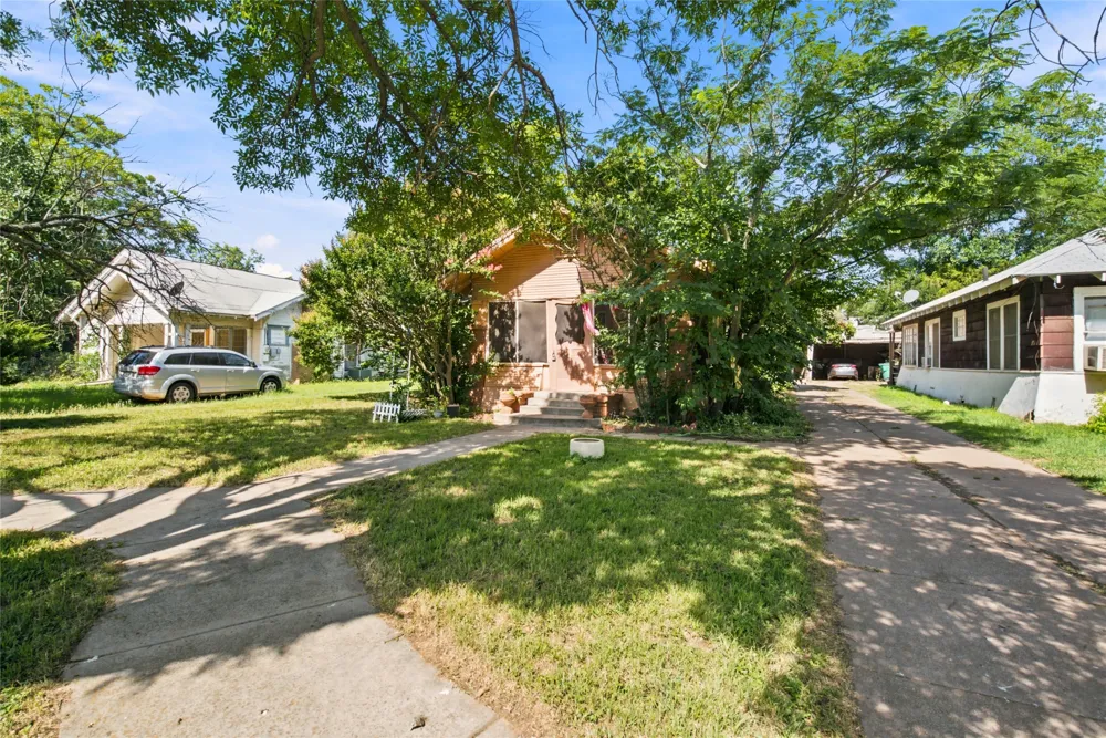 1307 S Seaman Street Eastland, TX 76448