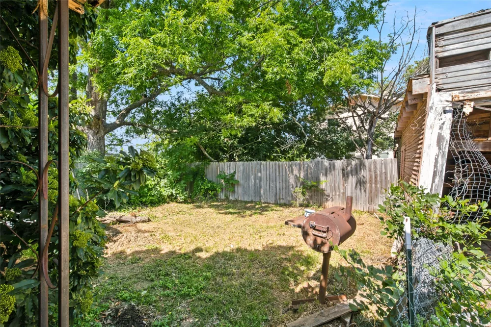1307 S Seaman Street Eastland, TX 76448