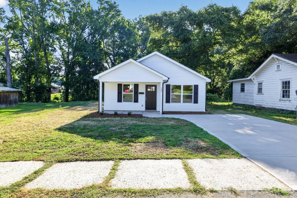 157 Third Street E Gaffney, SC 29340