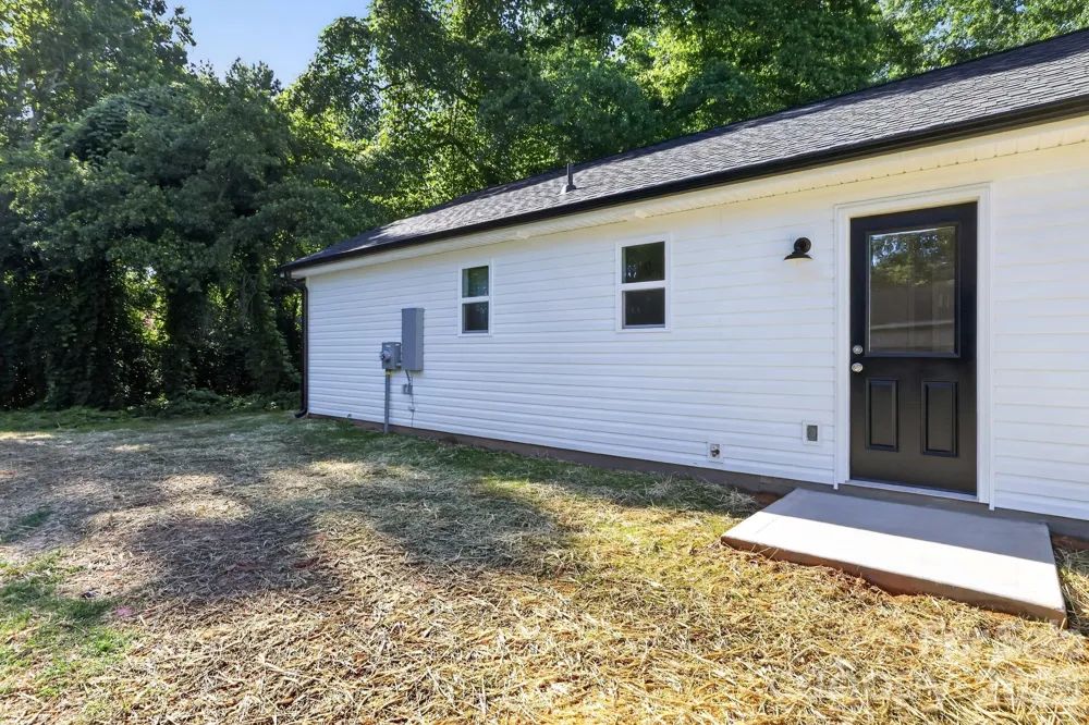 157 Third Street E Gaffney, SC 29340