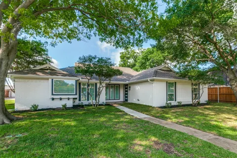 2104 Heather Hill Lane