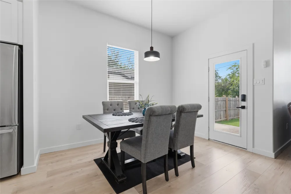 1805 San Antonio Street Grand Prairie, TX 75051