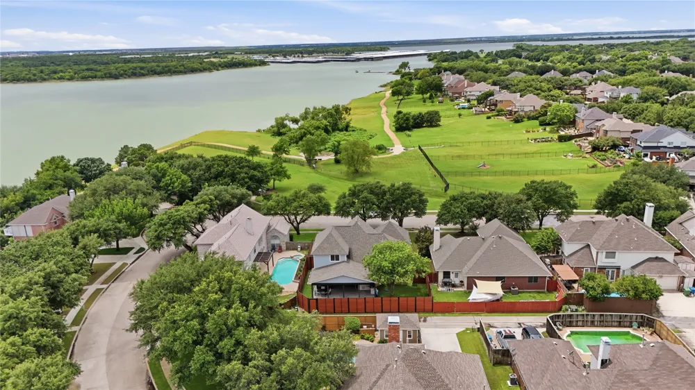 5904 Heron Cove Lane The Colony, TX 75056