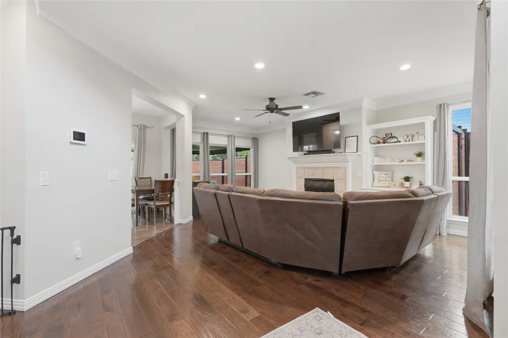 5904 Heron Cove Lane The Colony, TX 75056