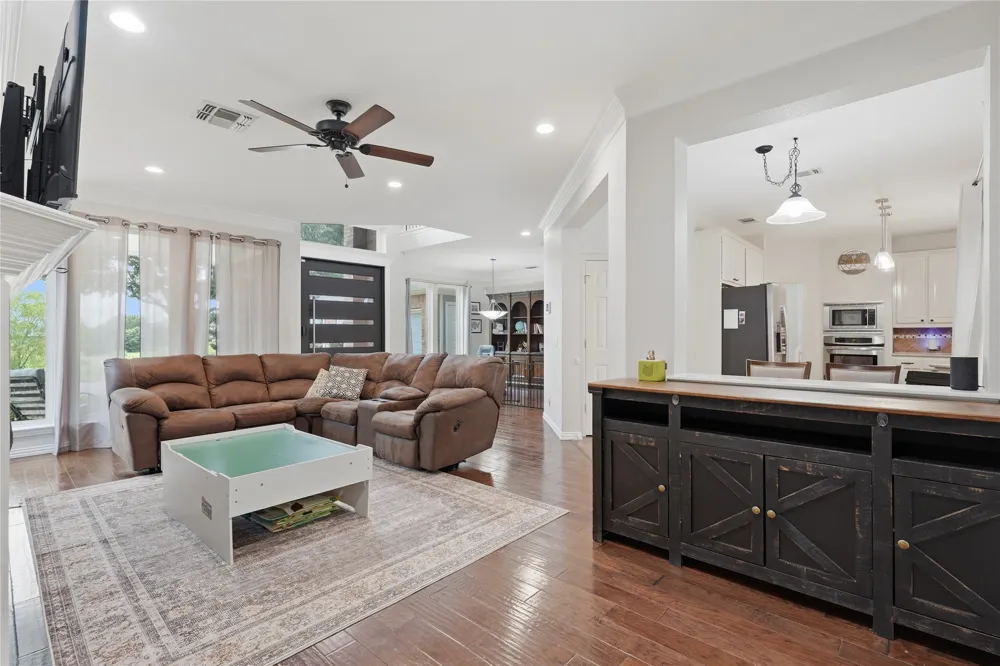 5904 Heron Cove Lane The Colony, TX 75056