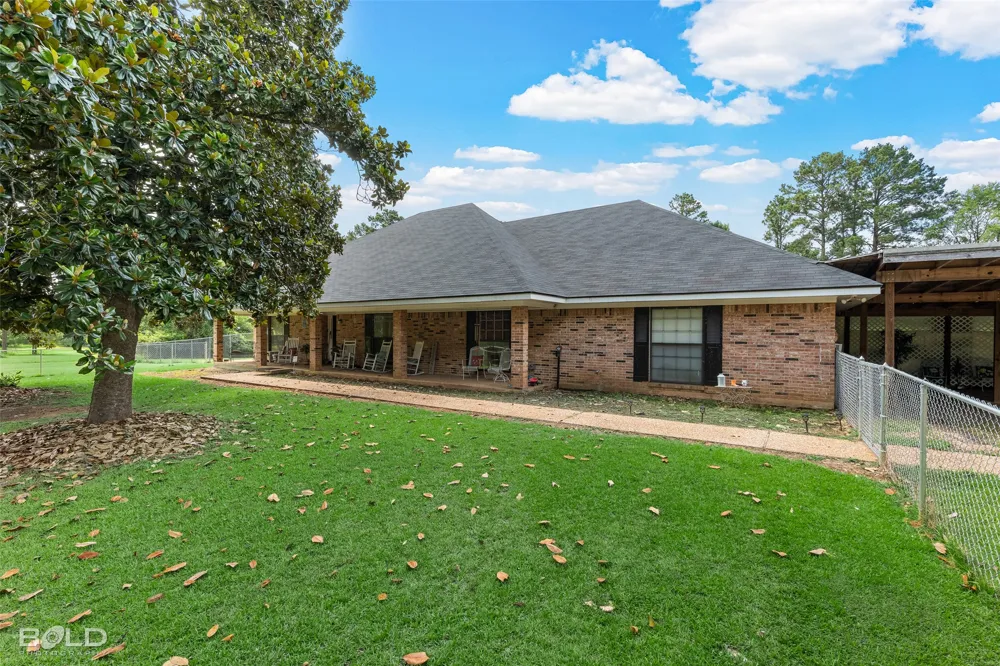 113 Rebel Rd Vivian, LA 71082