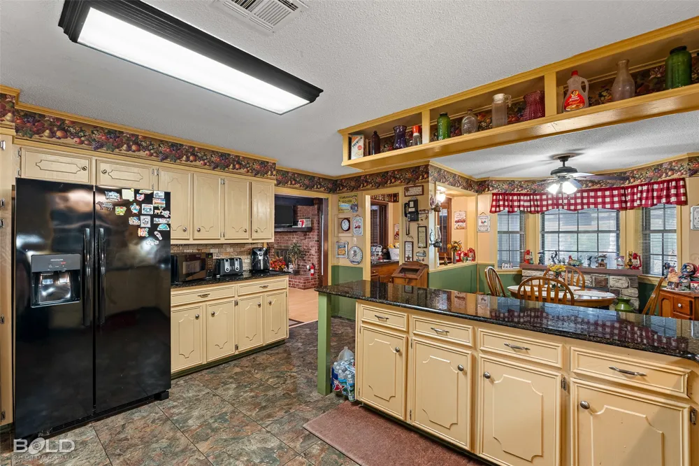 113 Rebel Rd Vivian, LA 71082