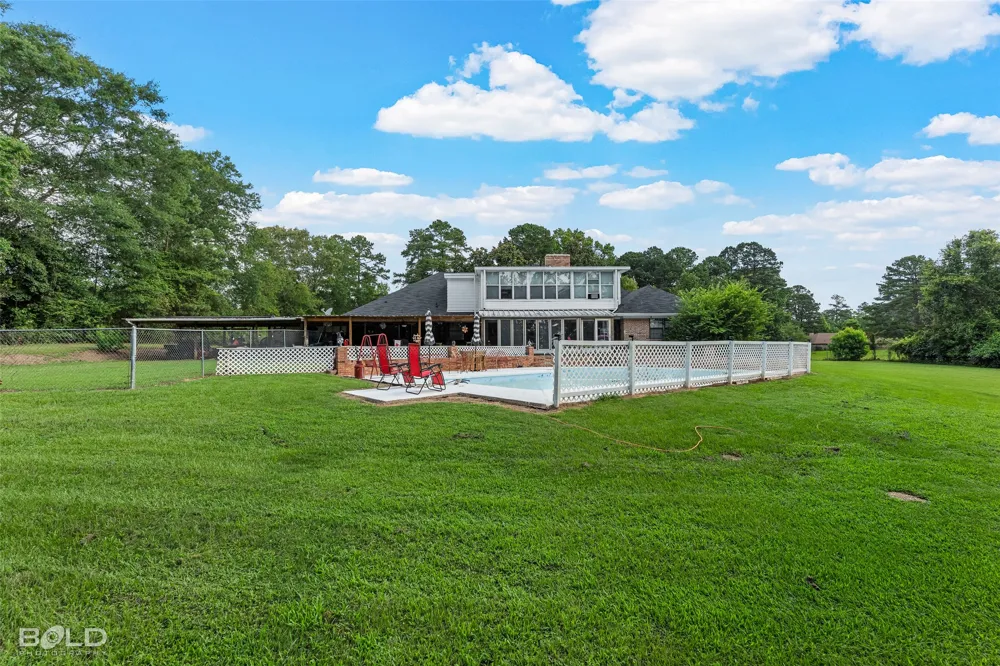 113 Rebel Rd Vivian, LA 71082