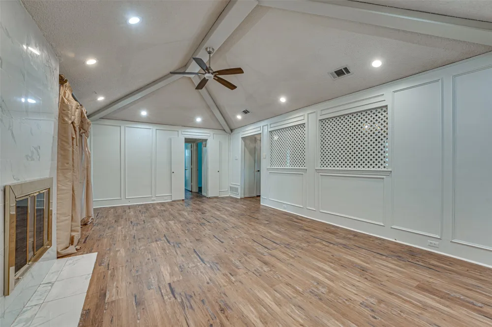 917 Meadowgate Drive Garland, TX 75040