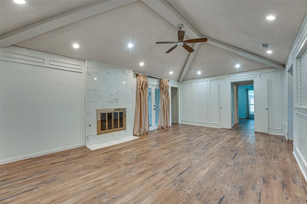 917 Meadowgate Drive Garland, TX 75040