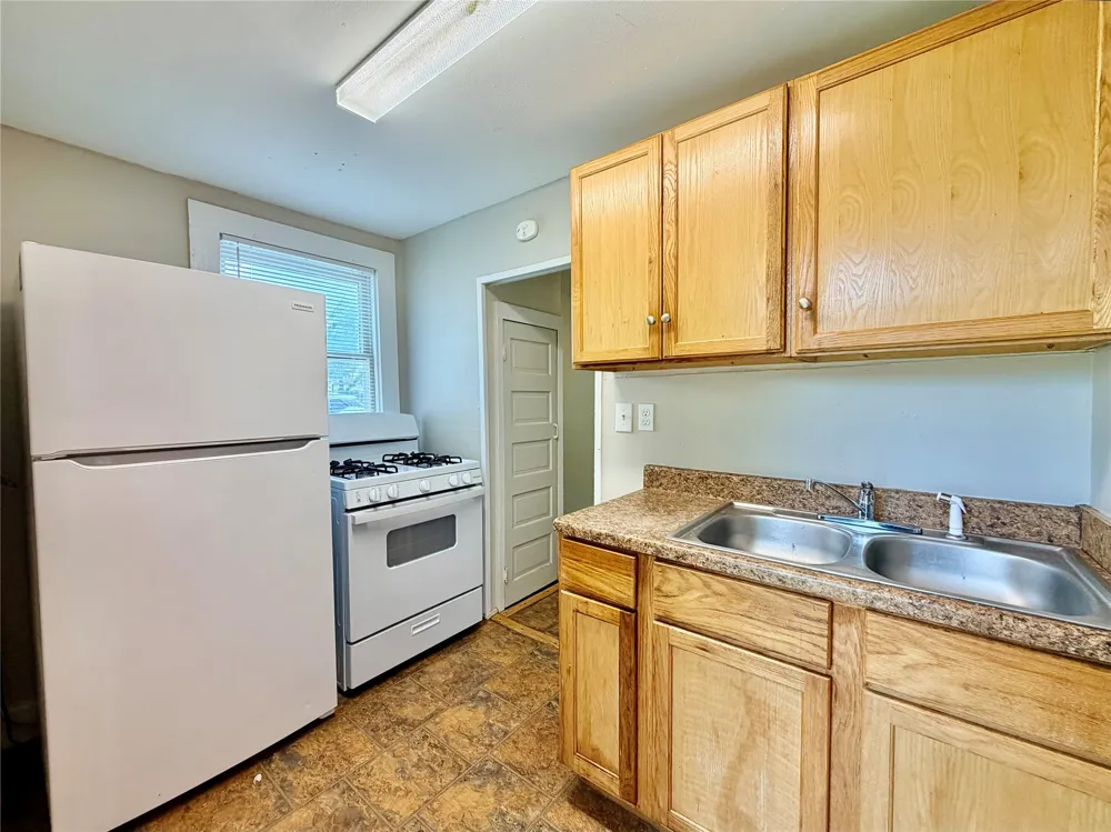 1004 Gregg Street Denton, TX 76201