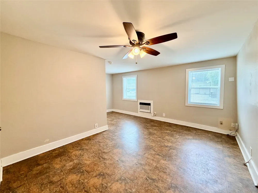 1004 Gregg Street Denton, TX 76201
