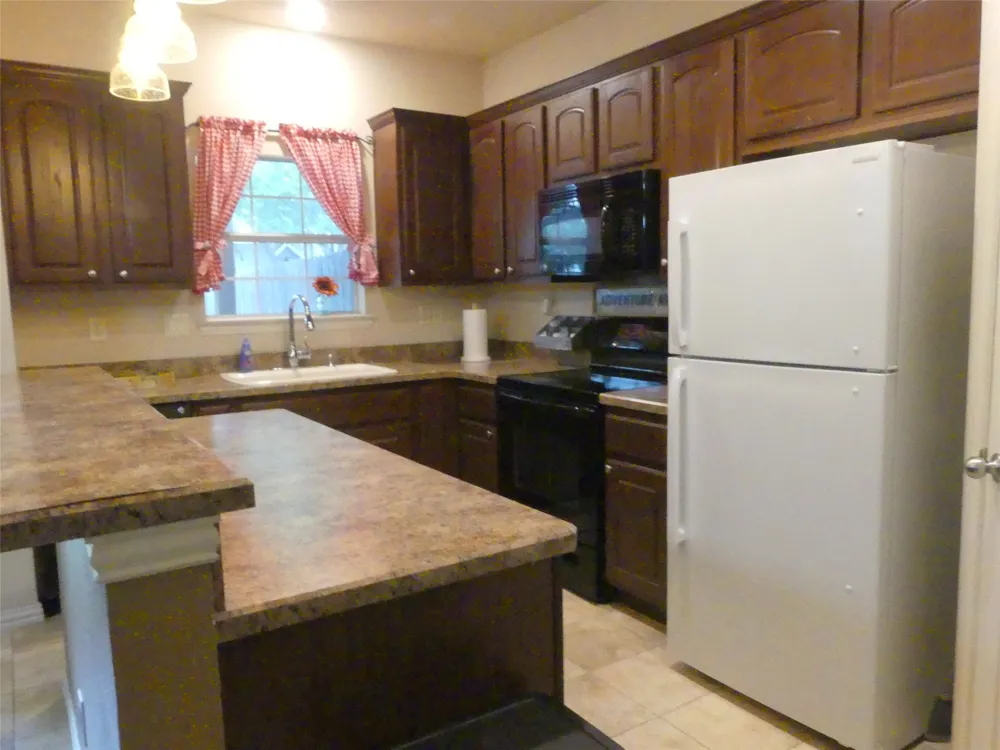 332 Emma Call Court Decatur, TX 76234