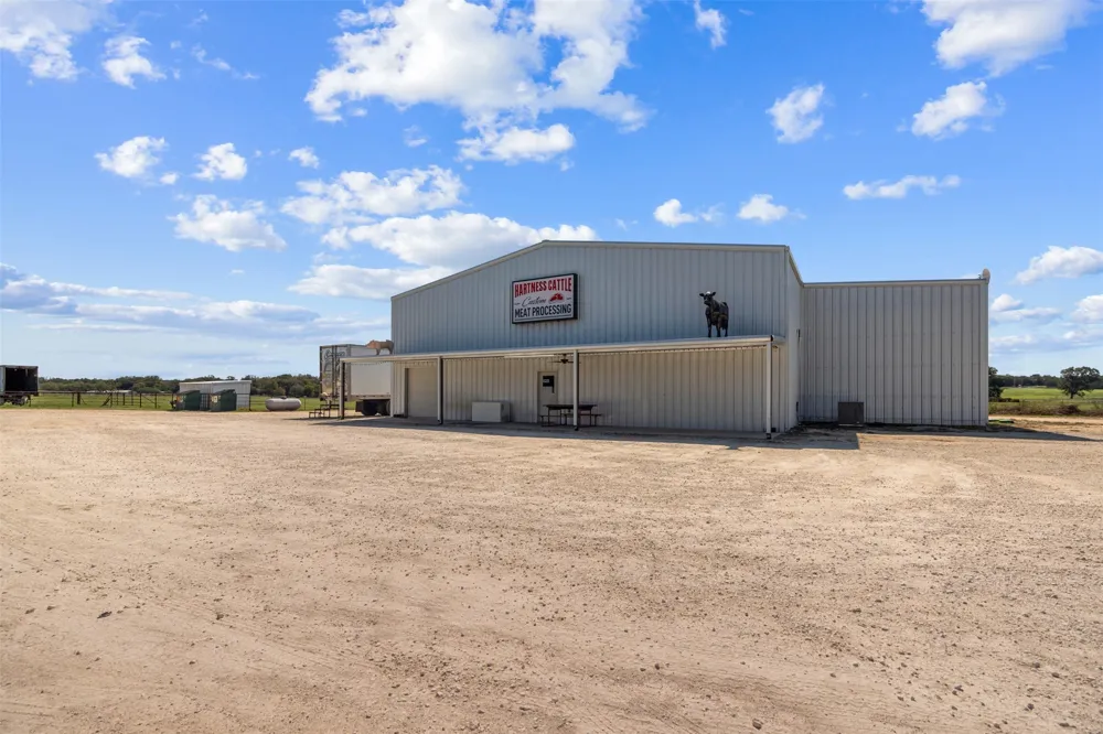 324 E Highway 6 Iredell, TX 76649