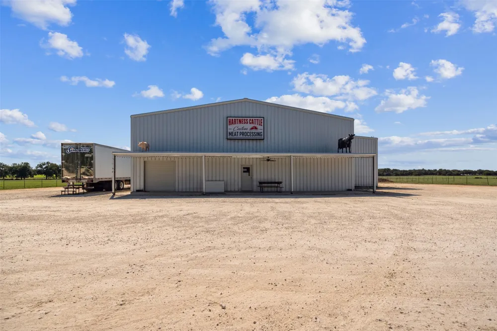 324 E Highway 6 Iredell, TX 76649