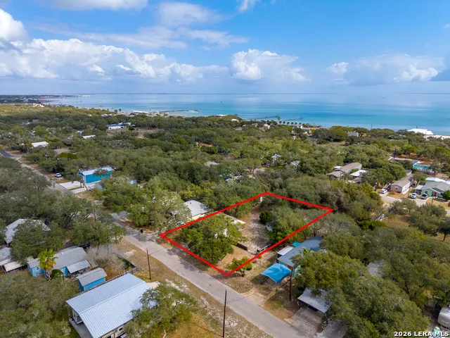514 6TH ST Fulton, TX 78358
