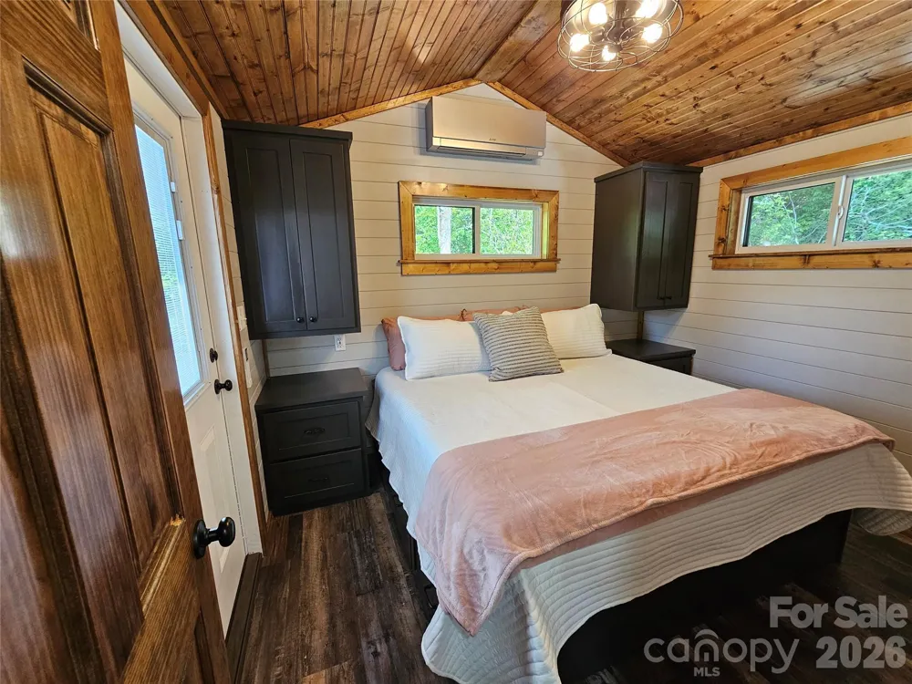 171 Duff Cove Road Brevard, NC 28712