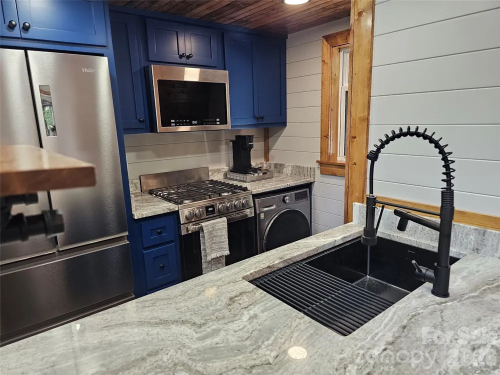 171 Duff Cove Road Brevard, NC 28712