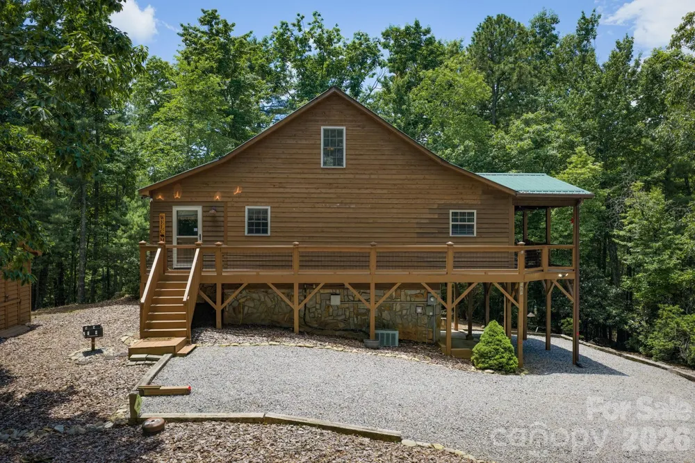 1987 Buck Mountain Road Purlear, NC 28665