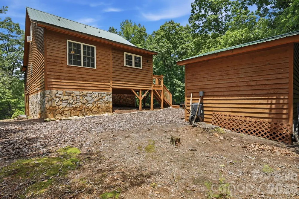 1987 Buck Mountain Road Purlear, NC 28665