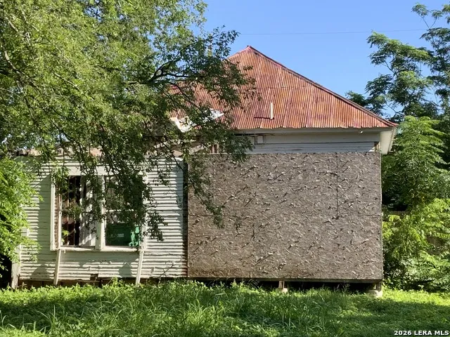 127 Fredonia St San Antonio, TX 78203