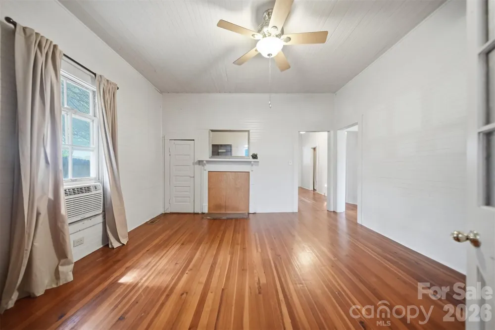 25 Central Avenue Granite Falls, NC 28630