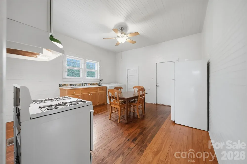 25 Central Avenue Granite Falls, NC 28630