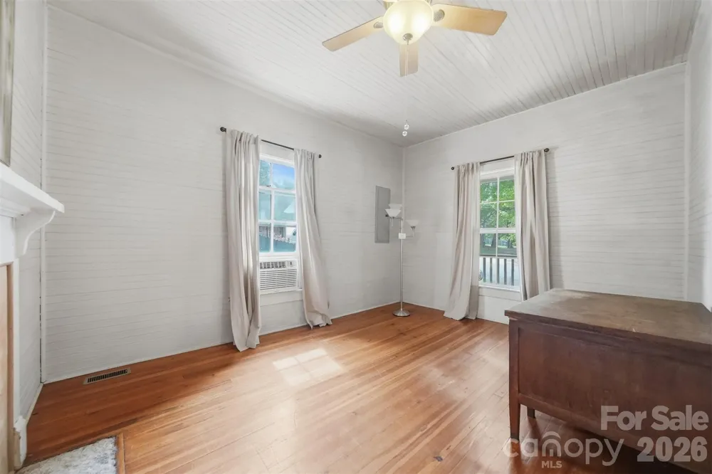 25 Central Avenue Granite Falls, NC 28630
