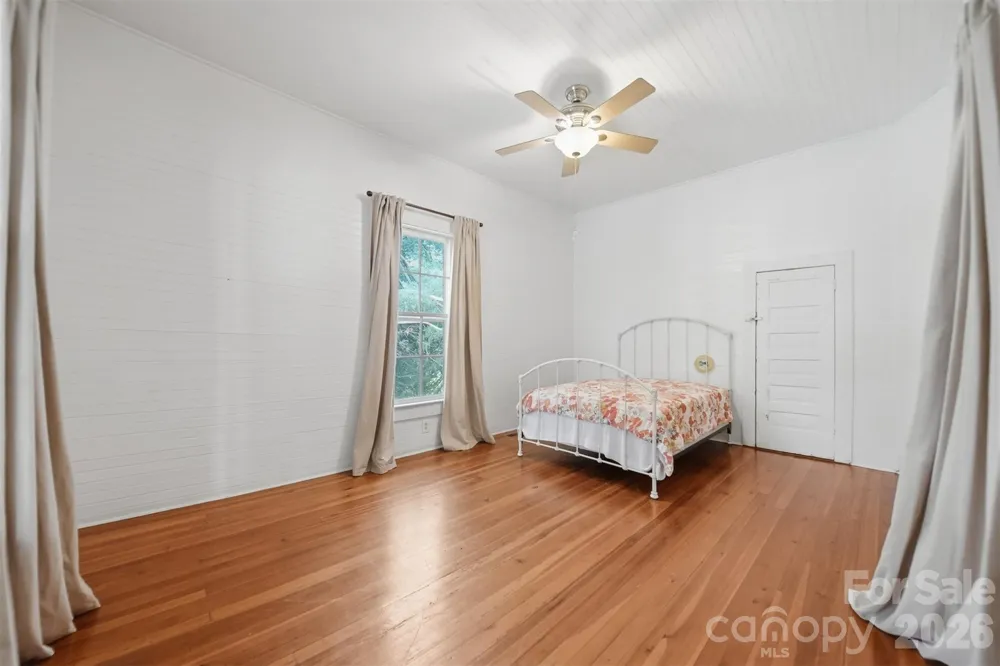 25 Central Avenue Granite Falls, NC 28630