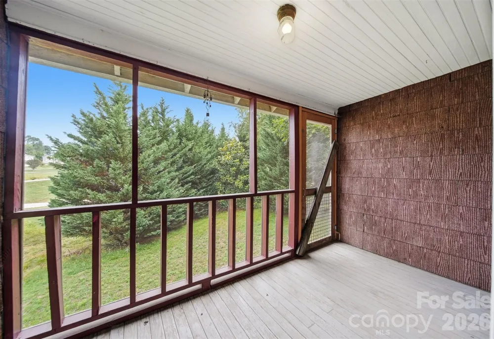 25 Central Avenue Granite Falls, NC 28630