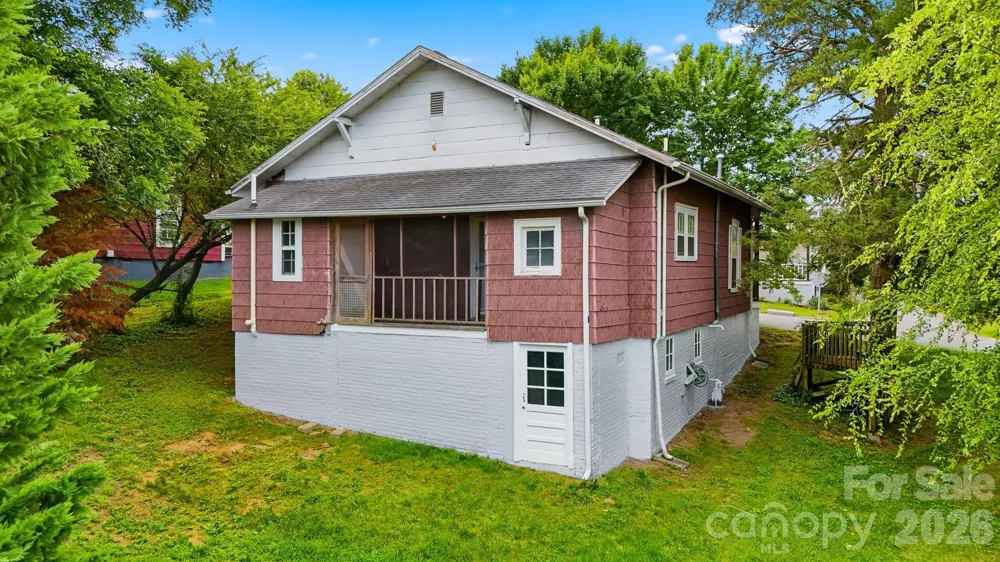 25 Central Avenue Granite Falls, NC 28630