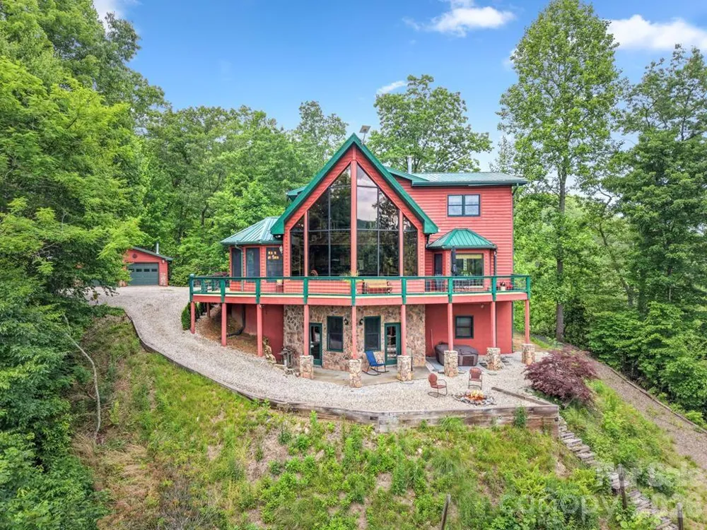 1188 Tobacco Branch Road Almond, NC 28702
