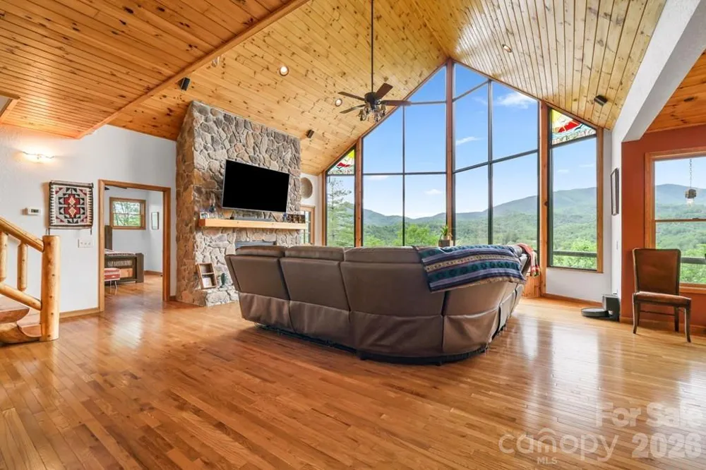 1188 Tobacco Branch Road Almond, NC 28702