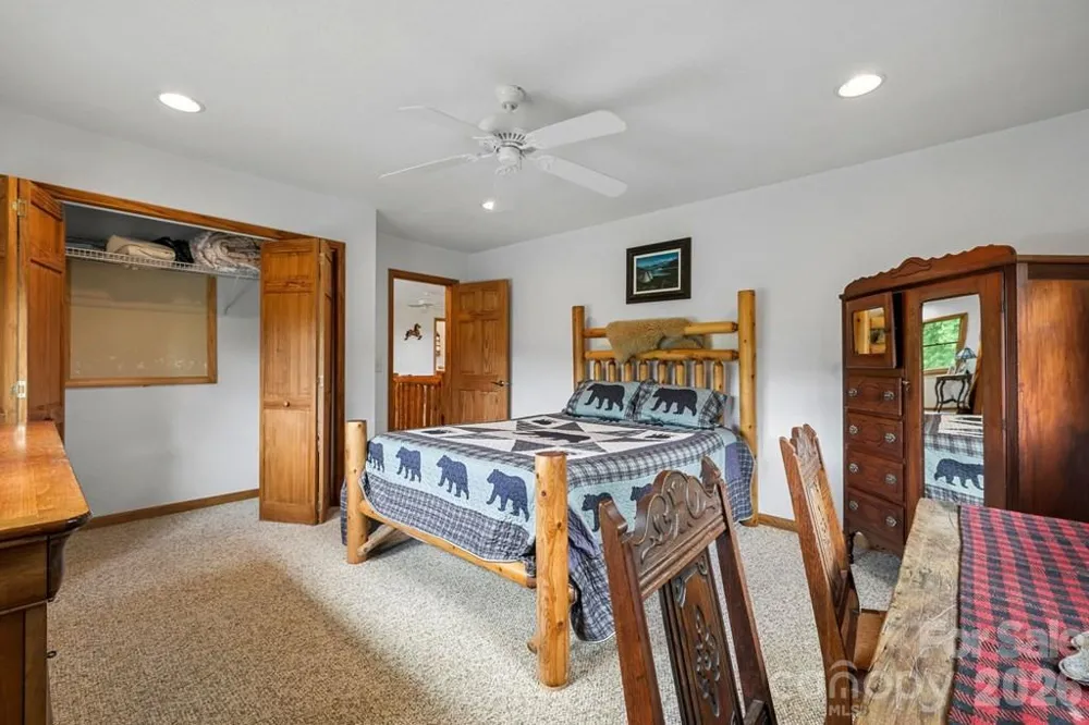 1188 Tobacco Branch Road Almond, NC 28702