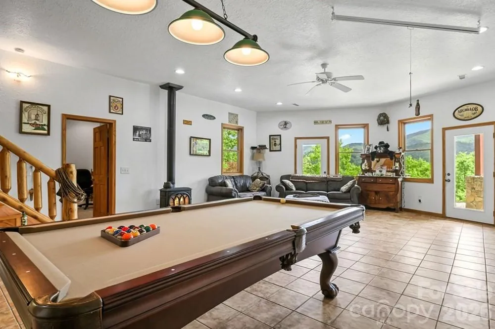 1188 Tobacco Branch Road Almond, NC 28702