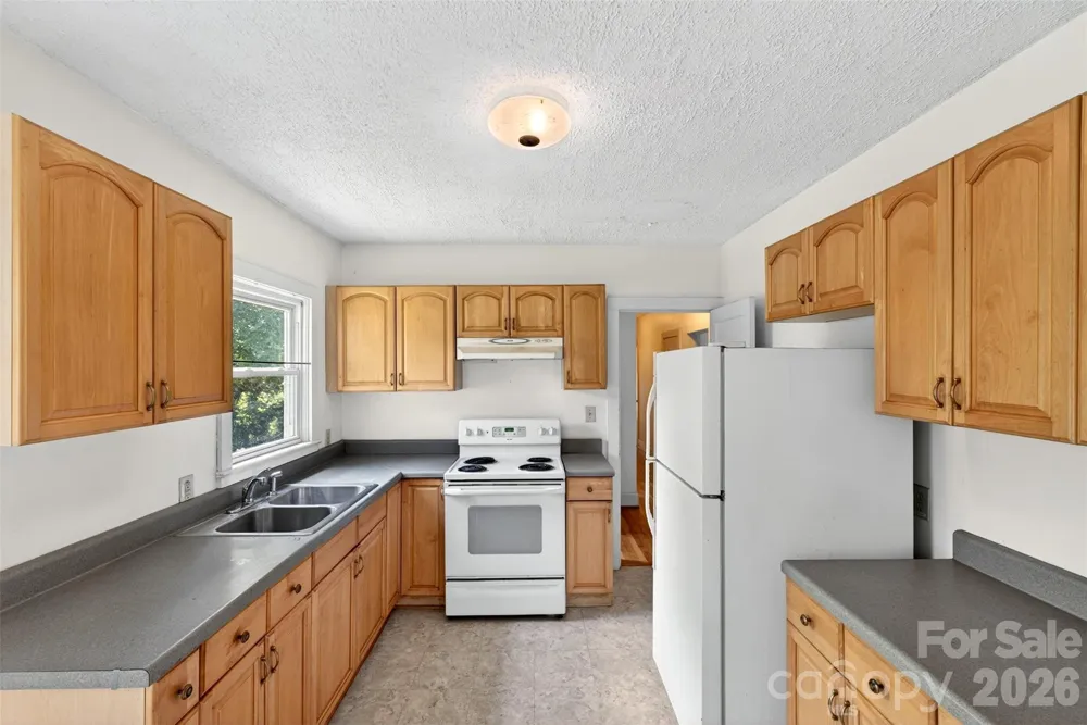 64 Second Street Tryon, NC 28782