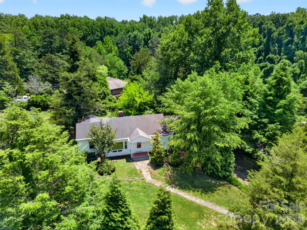64 Second Street Tryon, NC 28782