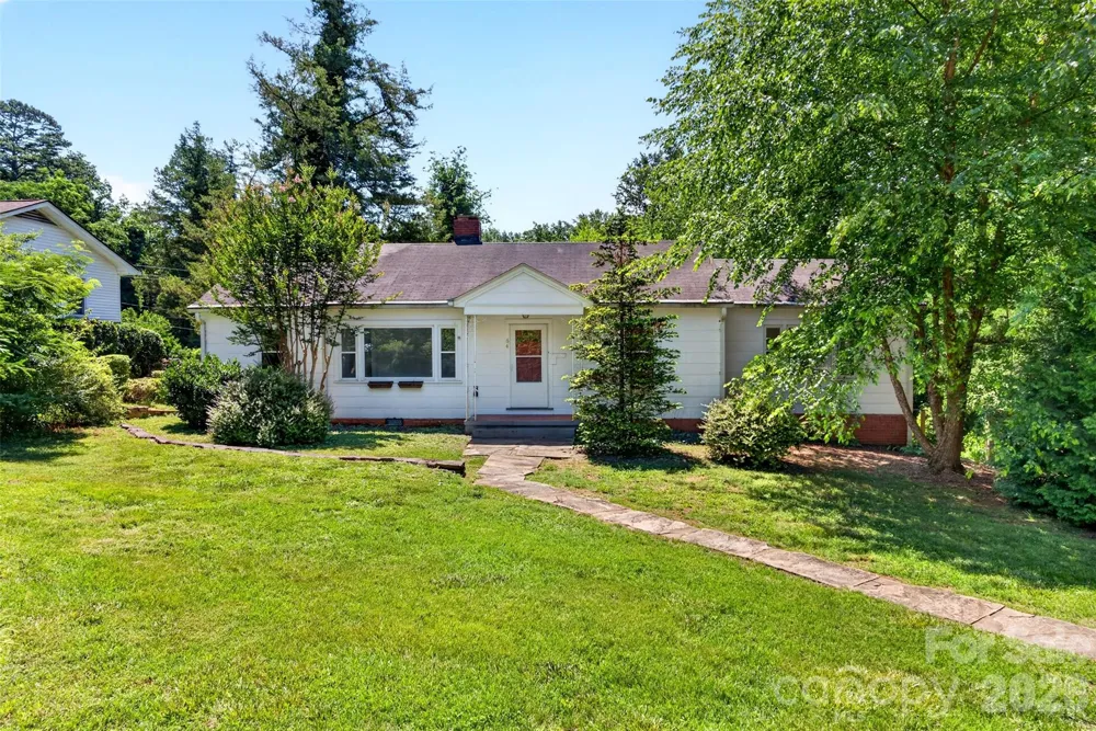 64 Second Street Tryon, NC 28782