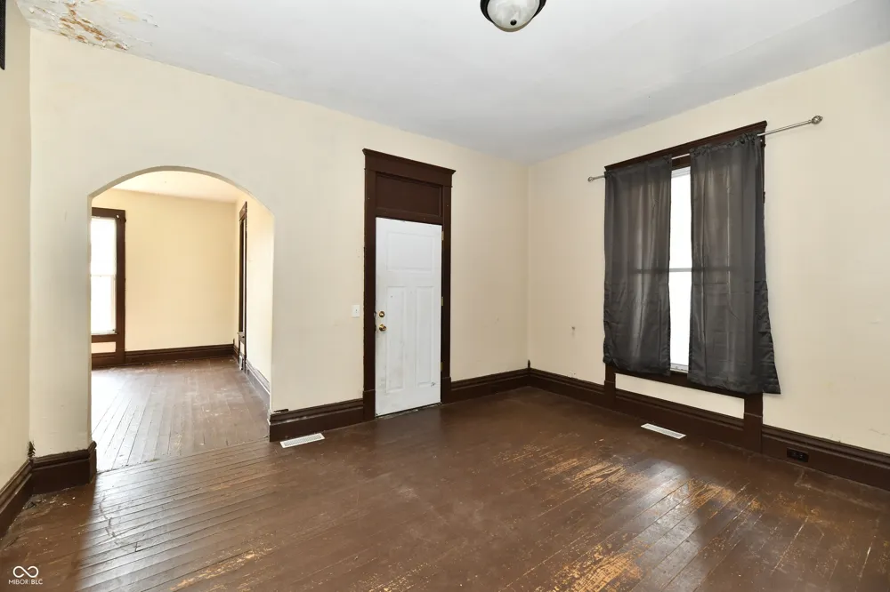 208 E Sherman Street Windfall, IN 46076